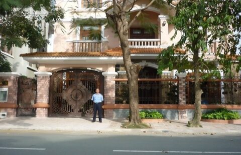 Dịch vụ bảo vệ biệt thự chuyên nghiệp tại Đất Việt