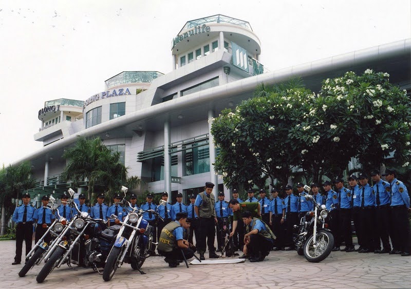Đội ngũ nhân viên bảo vệ tại Đất Việt Đội ngũ nhân viên bảo vệ tại Đất Việt