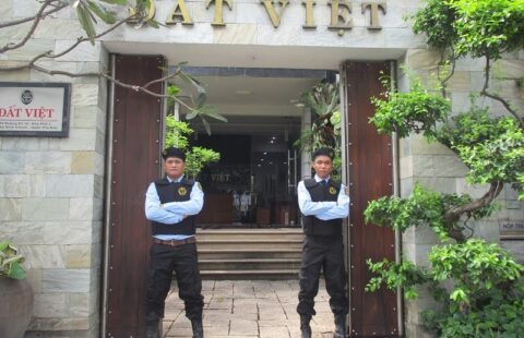 Cung cấp dịch vụ bảo vệ 24/24 - Bảo Vệ Đất Việt